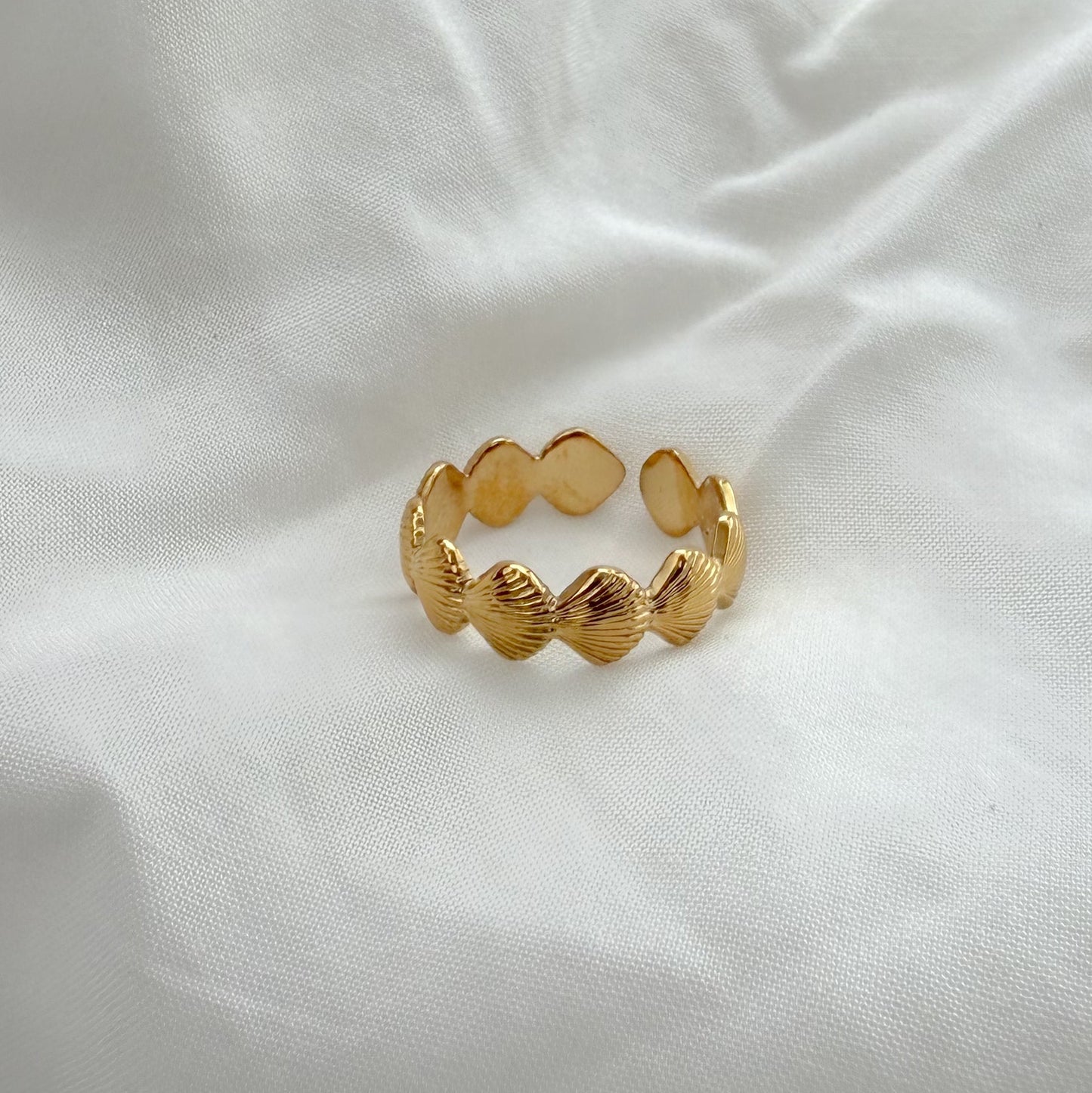 Scallop Adjustable Ring